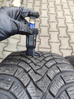 Zimní pneu 225/45/19 - 3