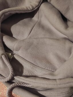 Melanie Martinez K-12 Merch - 3