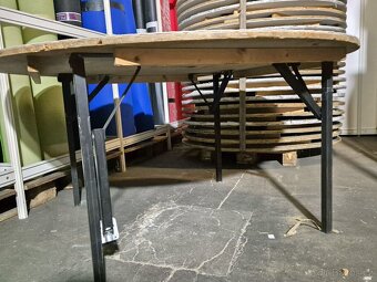 70ks skladaci banketove rautove kulate stoly 120cm a 150cm - 3