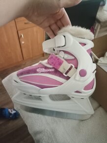 Dívčí zimní brusle - 3