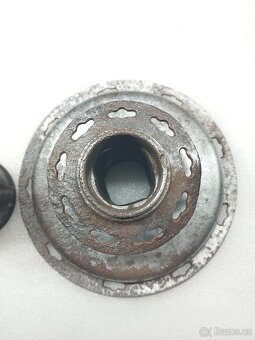 ČZ 125 150 C STŘED KOLA  ORIGINÁL - 3