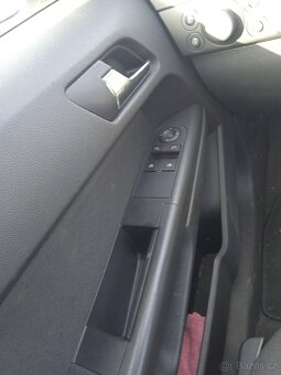 Opel Astra H 1.6 benzín - 3