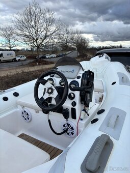 prodám motorový člun - 3