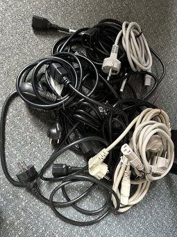 Mix kabelů, spojovací techniky - 3