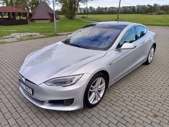 Tesla model s 90D B19B5N - 3