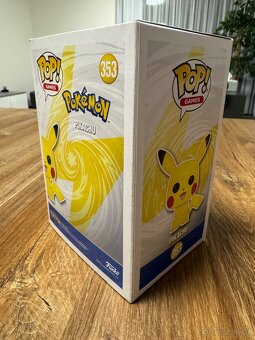 Funko pop Pikachu 353 celebrations Pokemon - 3