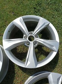 Originální alu kola Audi Q5 SQ5 S-Line r19 5x112 - 3