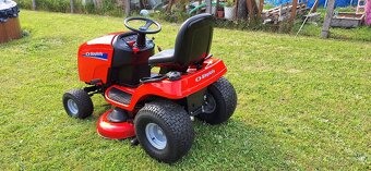Zahradní traktor Simplicity - 3