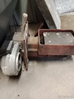 Automatický podavač - 3