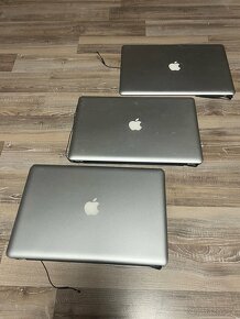 3x LCD Apple MacBook Pro 15” - 3
