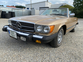 Mercedes-Benz SL 380 R107 - 3