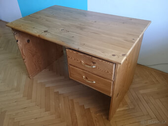 Pracovní stůl dřevěný - 3