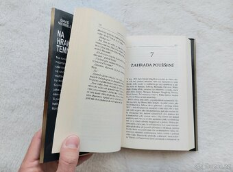 kniha NA HRANĚ TEMNOTY David Morrell - 3