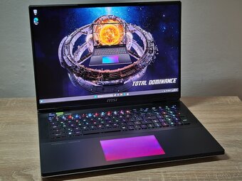 18" 4K_MSI TITAN 18 HX_i9-14900HX_128GB_4TB_RTX 4090 16GB - 3
