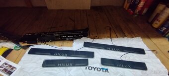 Toyota Hilux Led osvětlení prahu 4ks - 3