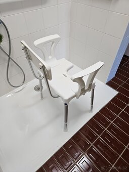 Sedátko do sprchy pro seniora - 3