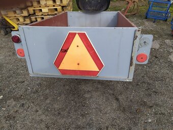 Ručně sklápěný přívěs za frézu domácí výroby - 3