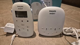 Dětská chůvička Philips AVENT Baby DECT monitor SCD715 - 3