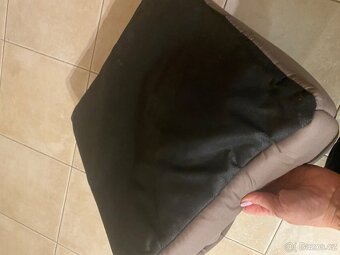 Psi kukaň pelíšek - 3