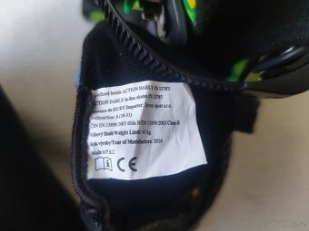 Dětská sada Action Darly Boy – brusle a helma - 3