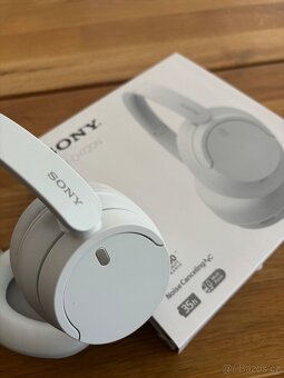 Sluchátka Sony WH-CH720N - 3