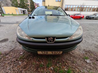 Peugeot 206 - rok 2002 / 1.1 - 44kW - 3