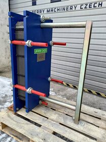 deskový výměník Alfa Laval, model M10-B, 15,6 Ltr - 3