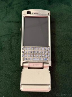 Sony Ericsson P990i kompletní balení - 3
