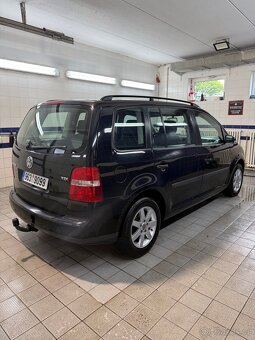 VW Touran 1,9TDI 7míst - 3