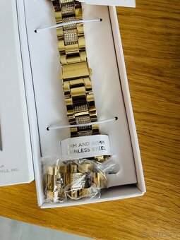 Michael Kors náramek Apple watch 38/40mm zlatý - 3