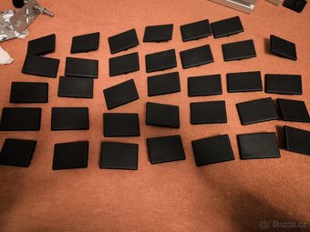Item -krytky ke spojovacím rohum - 3