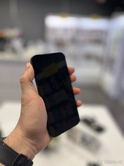 Apple iPhone 13 256GB Midnight - 3