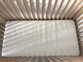 Postýlka Sniglar 60x120 s matrací Krummelur - 3