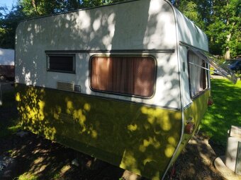Karavan na pevné stání - 3