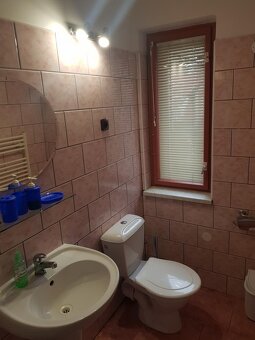 PRONAJEM BYTU / POKOJE V JABLONCI NAD JIZEROU - 3