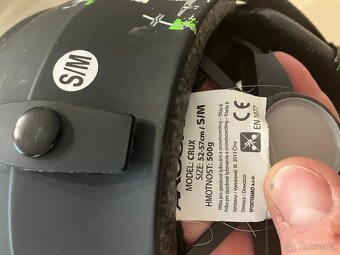 Prodám juniorskou lyžařskou helmu vel. 52-57 - 3