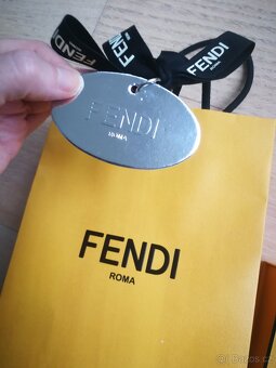 Taška a krabička Fendi - 3