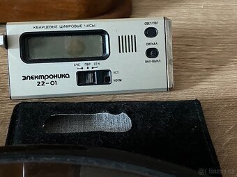 hodiny staré hodiny dřevěné hodiny retro hodiny budík prim - 3