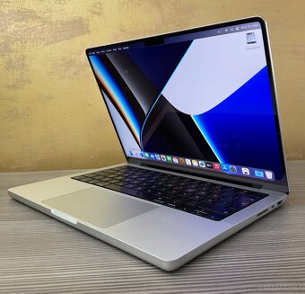 MacBook Pro 14" M1 Pro 16GB 512GB - kompletní balení - 3