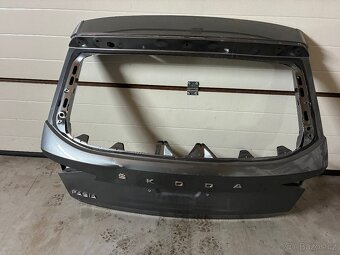 5. dveře a zadní nárazník Škoda Fabia IV - 3