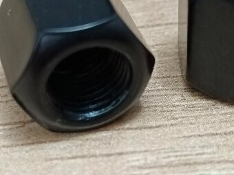 Čepičky ventilků - černé SLEVA - 3