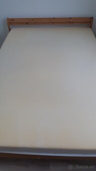 Postel s rošty a matrací 140x200  - 3