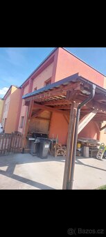 Dřevěný přístřešek - 3