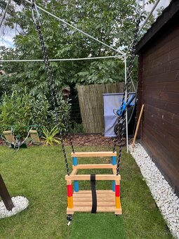 Dřevěná dětská houpačka - 3