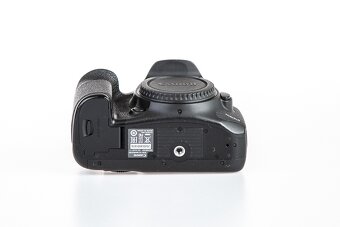 Canon EOS 7D Mark II - 3