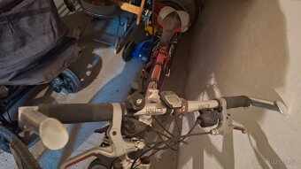 Author kolo pánské - 3