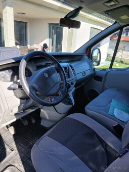 Renault Trafic Passenger 2.0 dCi 115 - 3