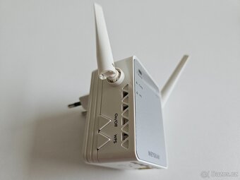 Netgear WiFi Range Extender EX2700 - 3