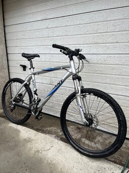 HORSKÉ KOLO GIANT TERRAGO 3 26” - 3
