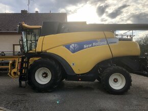 Kombajn sklízecí mlátička New Holland CR 9080 - 3